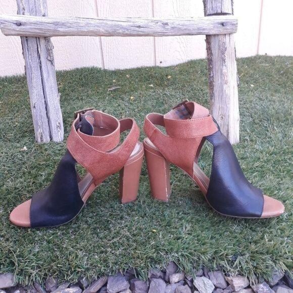 Gianni Bini Leather Heels Chunky 4" Thick Wrap Ankle Strap Black Tan Sz 8 - Picture 3 of 8